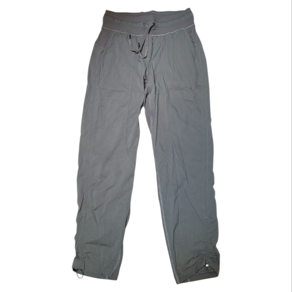 Lululemon Dance Studio Midrise Cropped Pant Army Green - Size 2 - Picture 5 of 8
